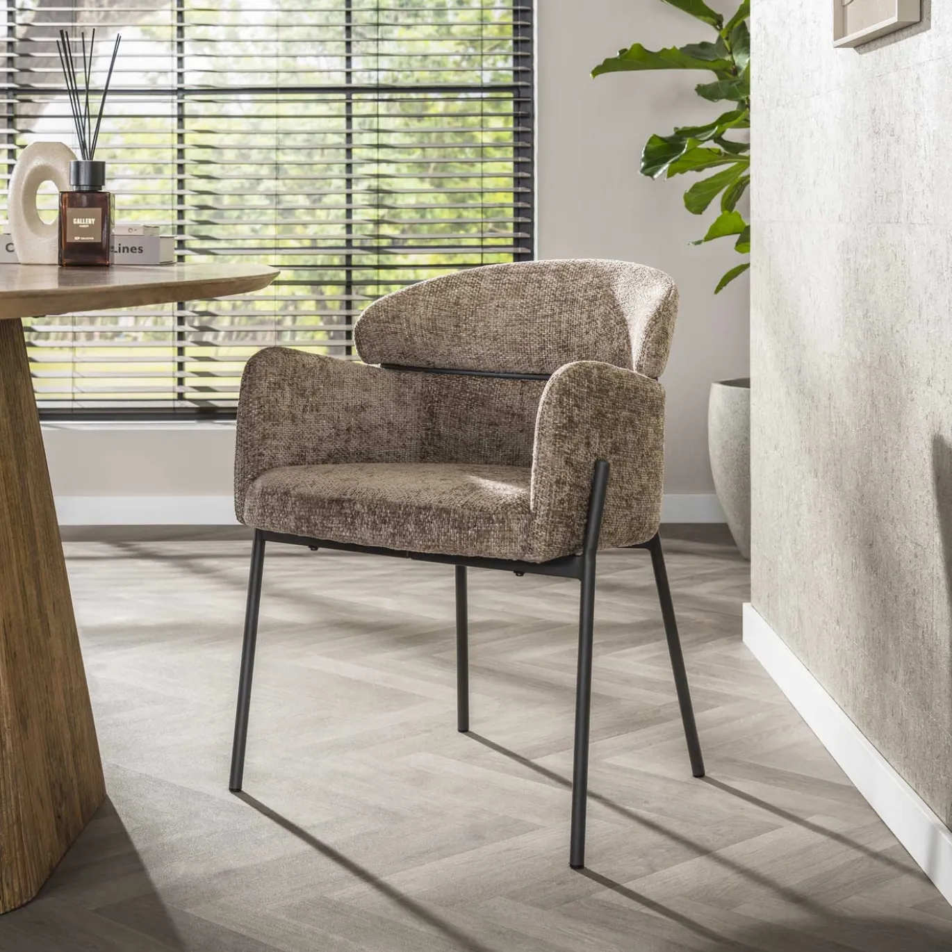 Armstoel Curva Hoven Champagne - Giga Meubel