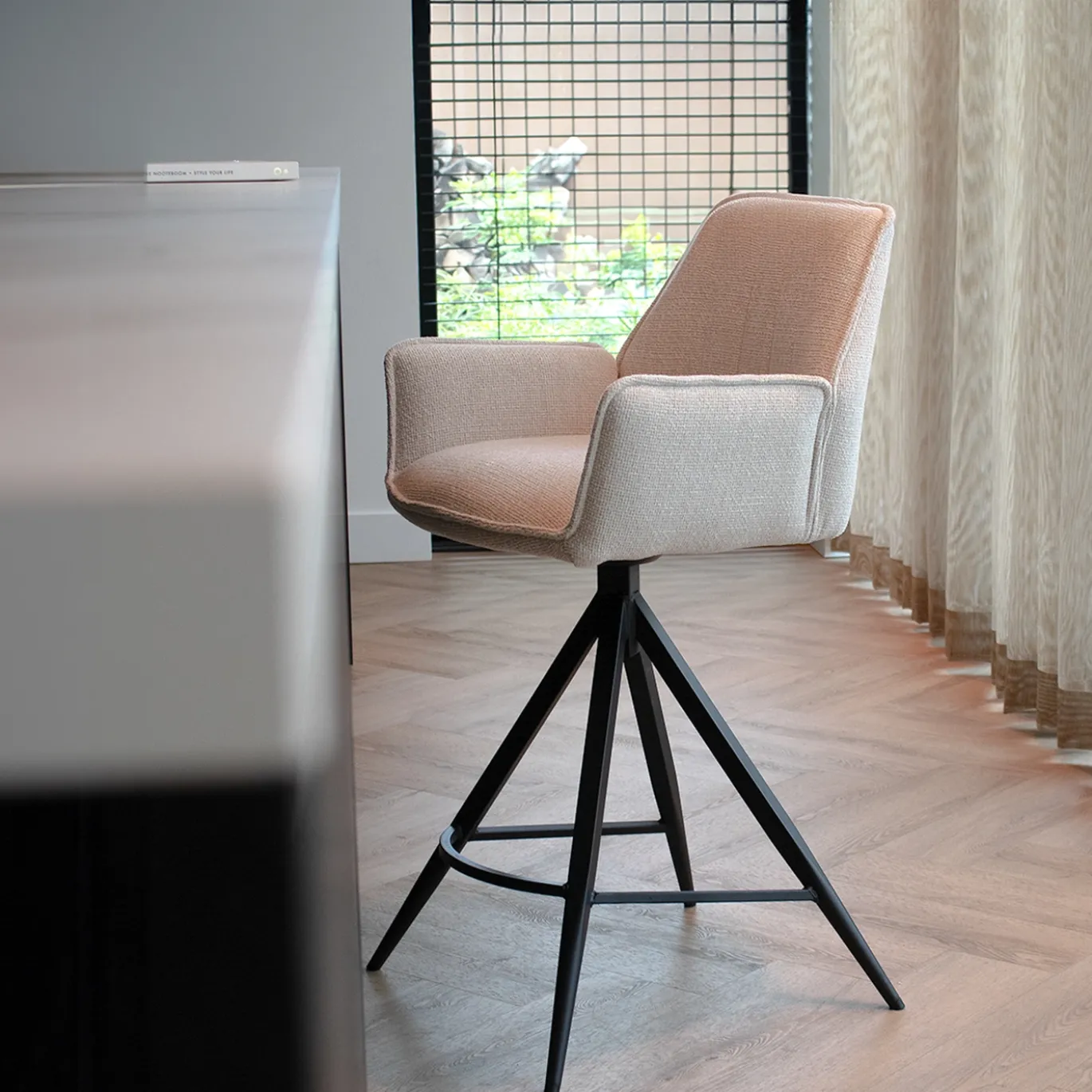 Barstoel Noa Beige/Zwart - Giga Meubel