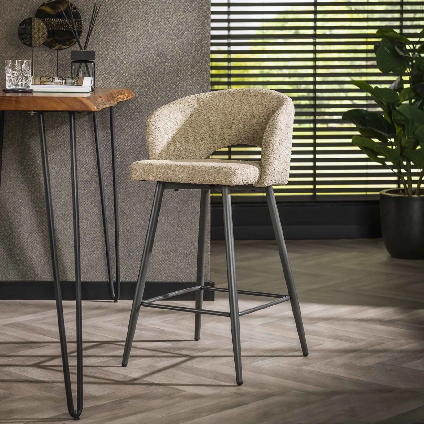 Barstoel Salon Bouclé Zandkleur - Giga Meubel