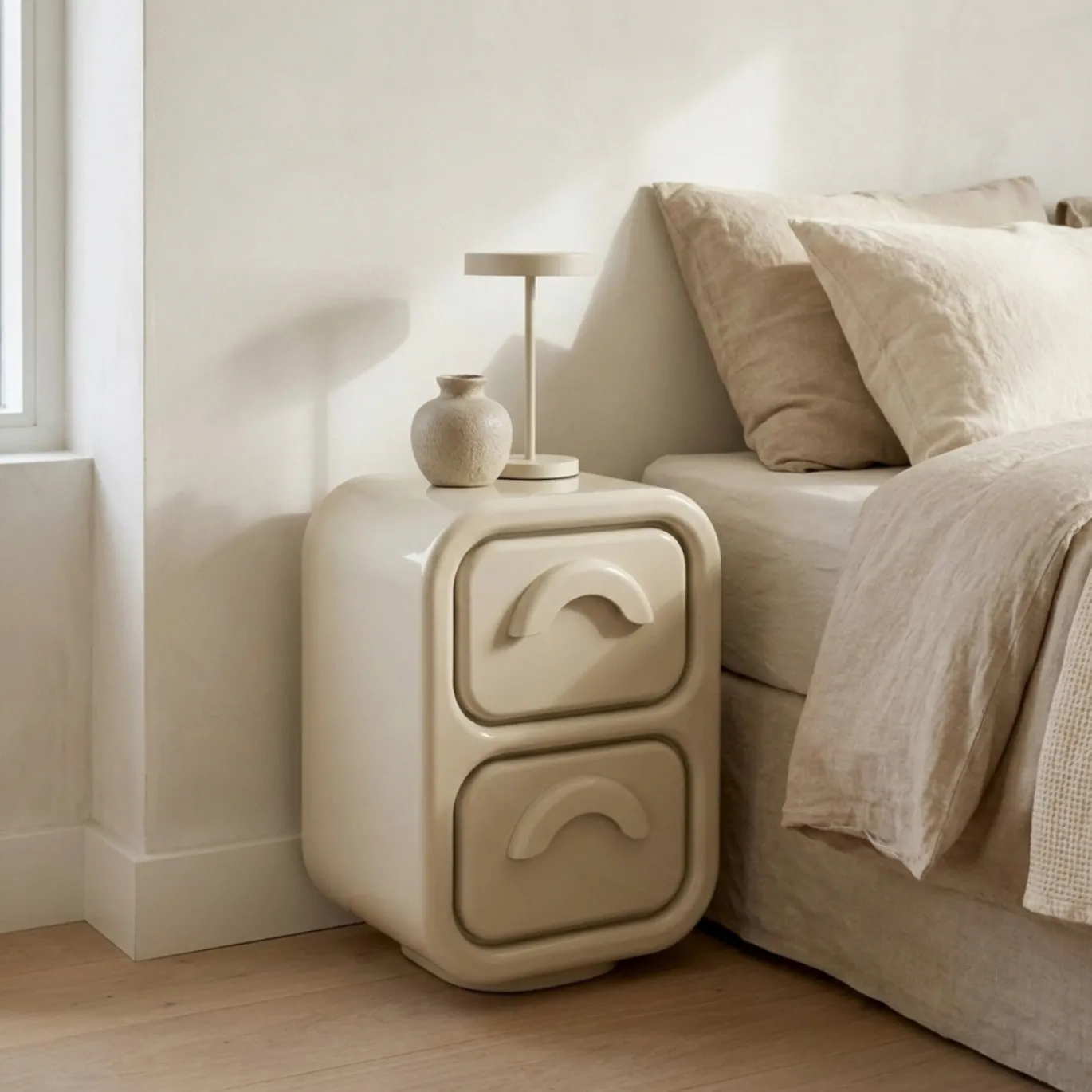By-Boo Nachtkastje Gubby Klein Beige