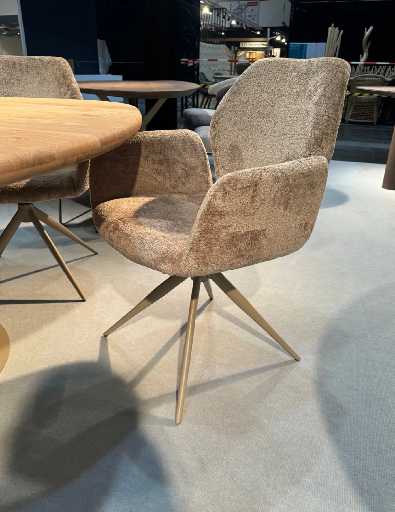DÉJA Eetkamerstoel Leno Bergen Taupe