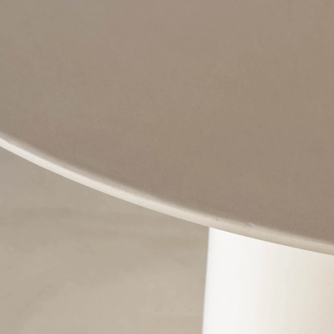 DÉJA Eettafel Dalarö Beige Rond 130cm