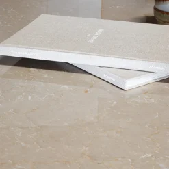 DÉJA Eettafel Miro Marmer Walnoot Rond 130cm
