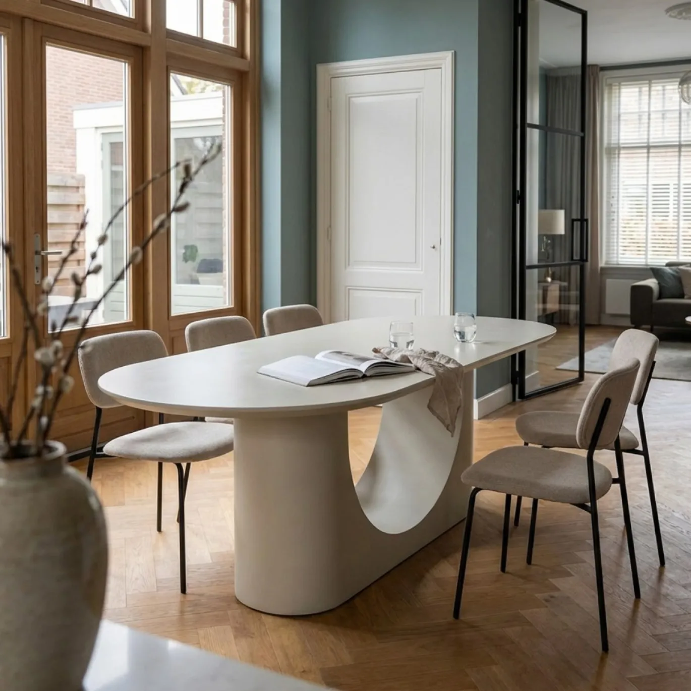DÉJA Eettafel Motala Beige Ovaal 220cm