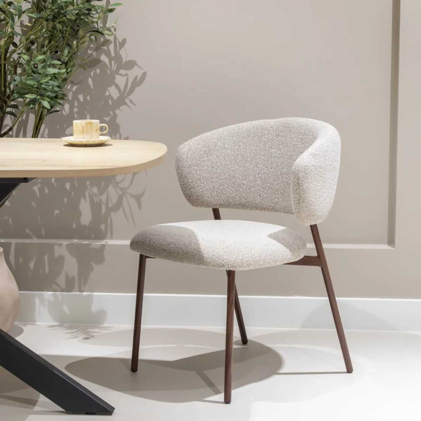 Eetkamerstoel Feya Beige/Walnoot - Giga Meubel