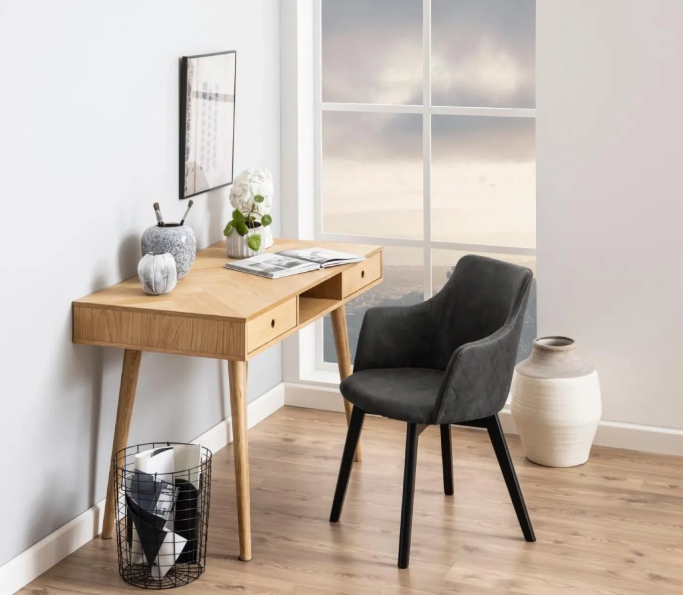 Eetkamerstoel Mollen Met Armleuning Antraciet Preston - Giga Living