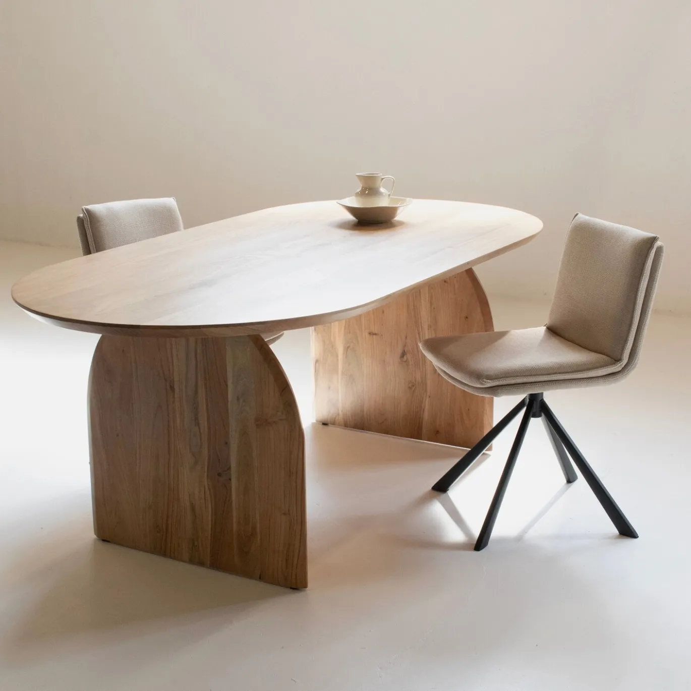 Eettafel Daan Naturel Acaciahout 240cm - Giga Meubel