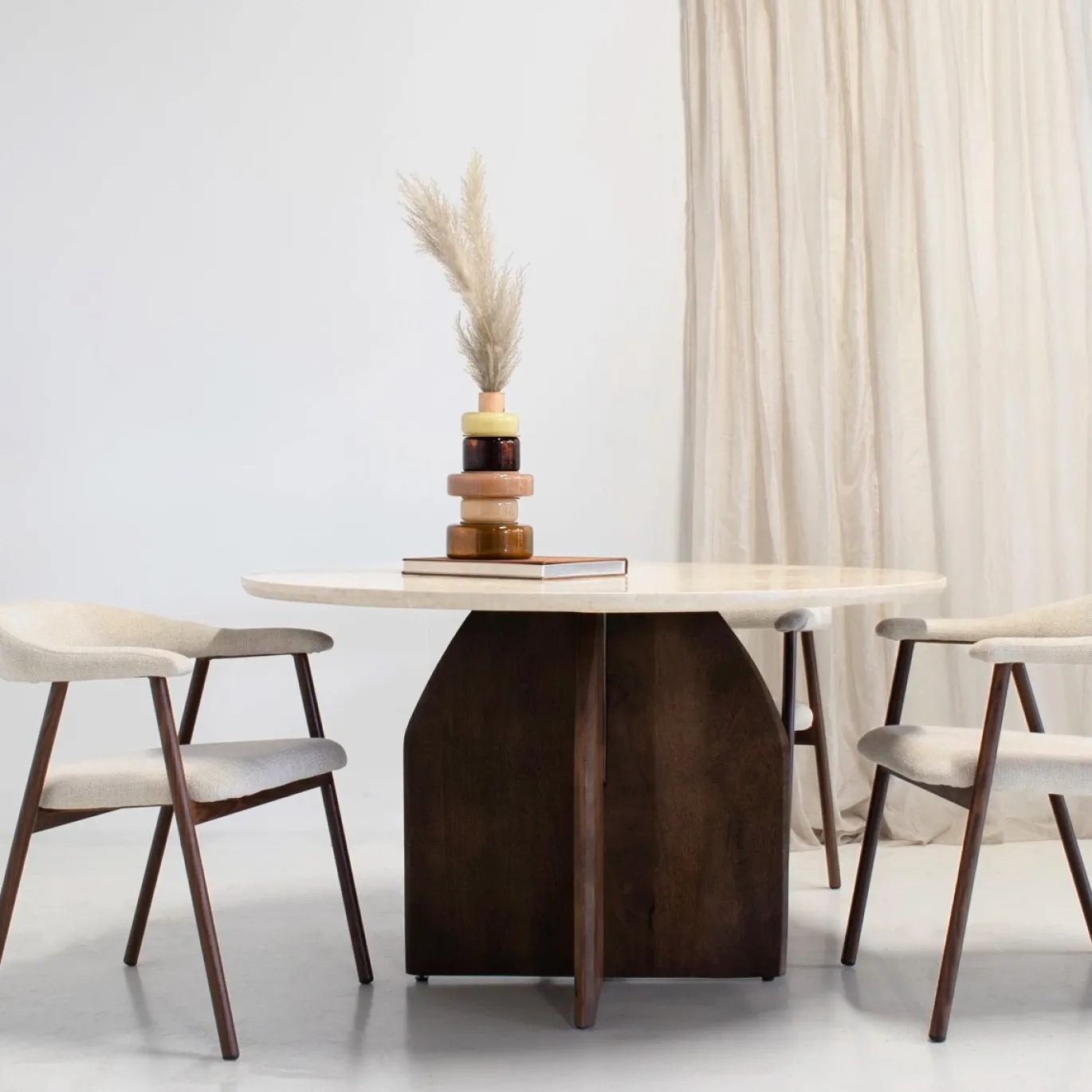 Eettafel Danae Donkerbruin Marmer Rond Ø130cm - Giga Meubel