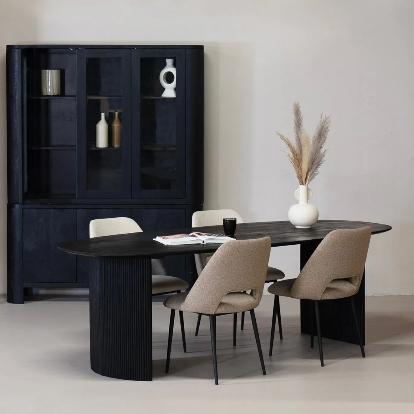 Eettafel Feline Zwart 200cm - Giga Meubel