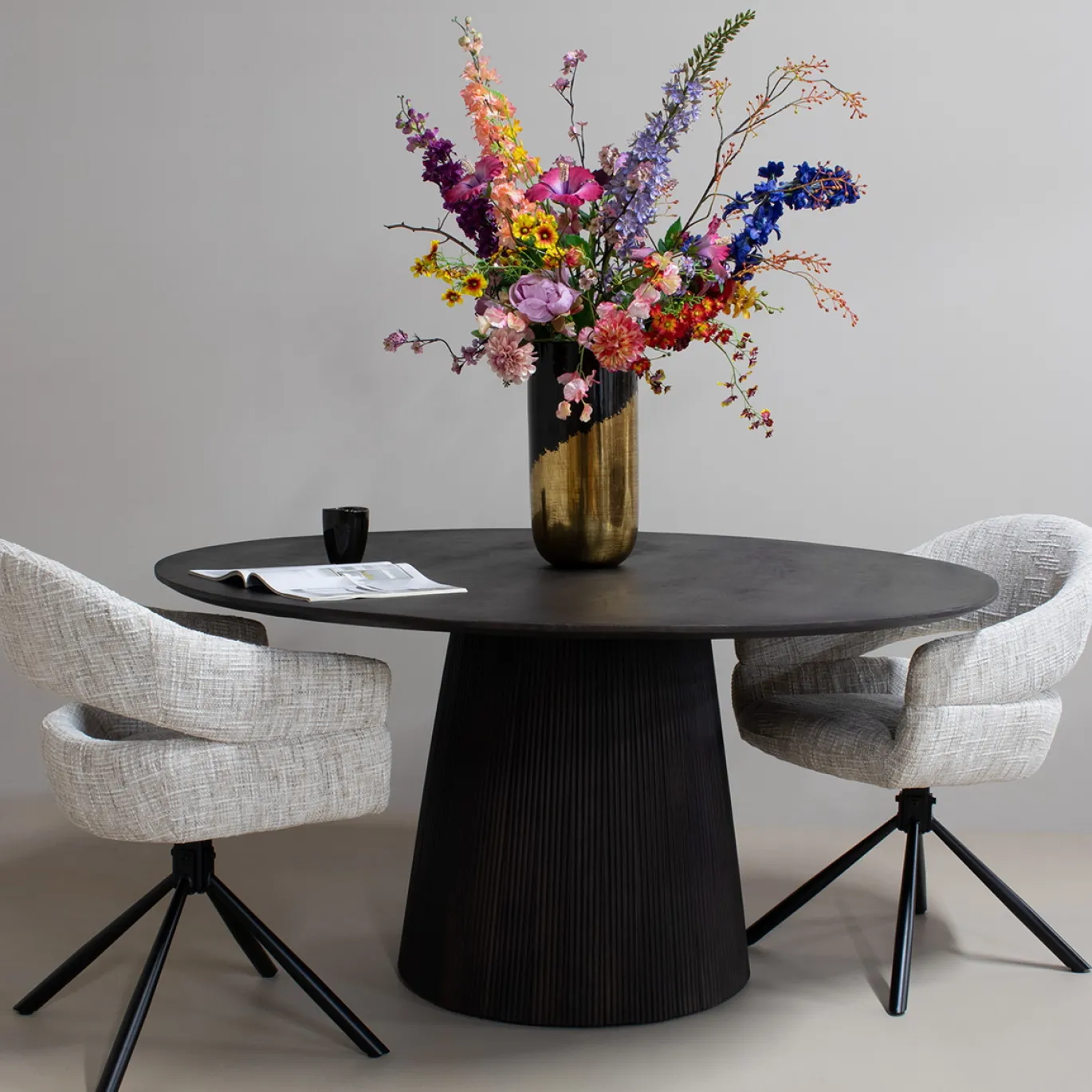 Eettafel Mokka Walnoot Ø120cm - Giga Meubel