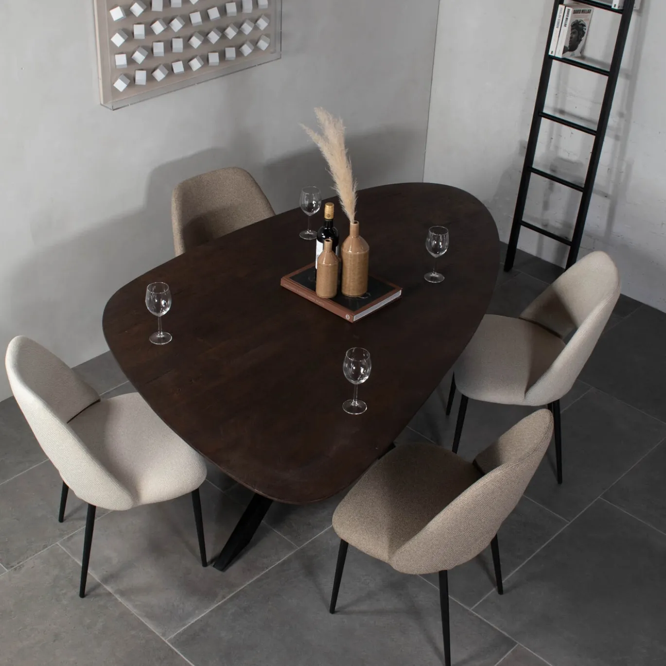Eettafel Owen Kiezel Bruin Matrix-poot 200cm - Giga Meubel