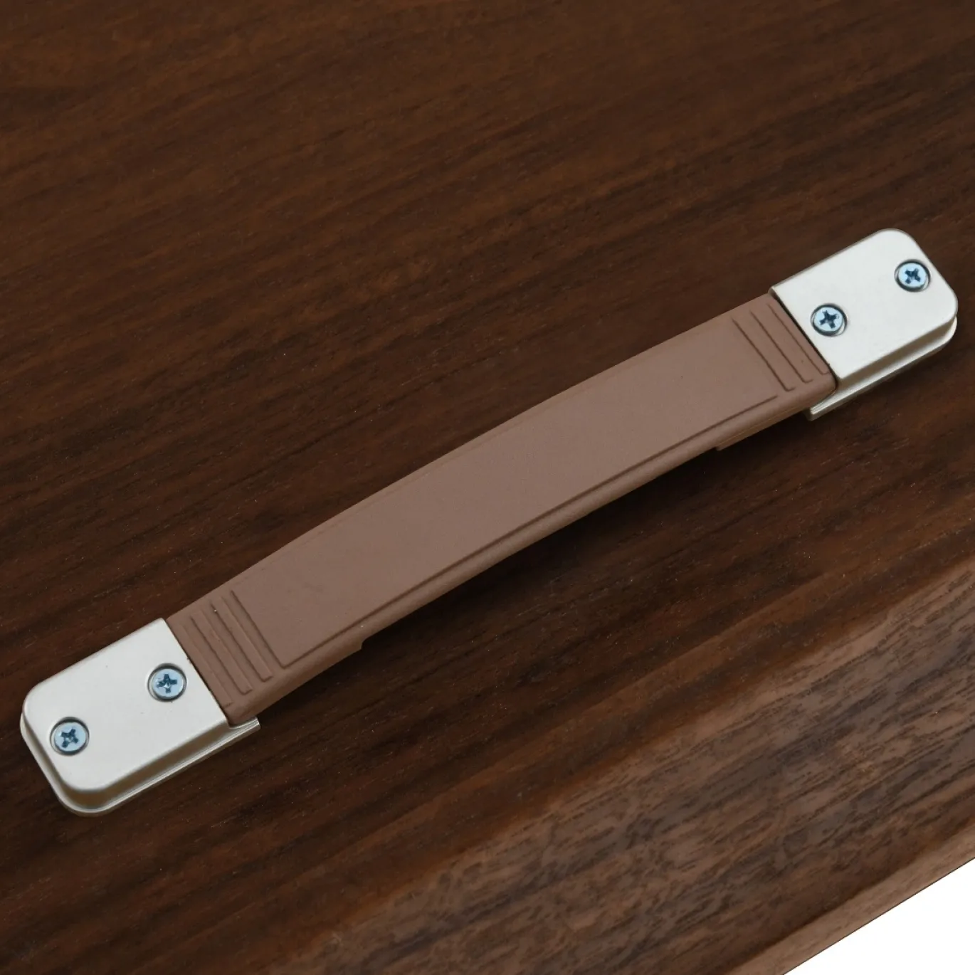 Eettafel Sivan Walnoot Rond Uitschuifbaar 120-160cm - Giga Meubel