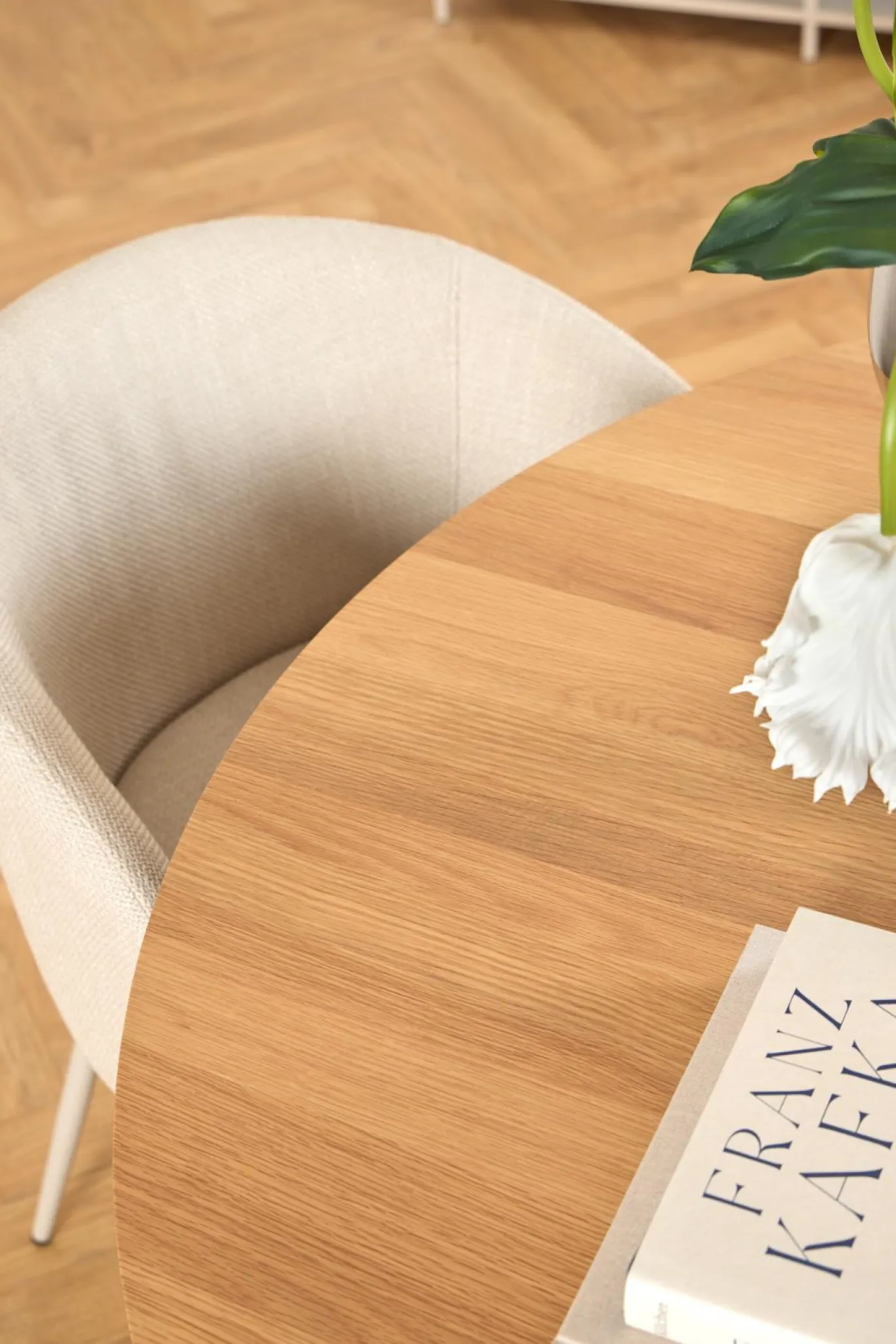 Eettafel Sjors Eikenfineer Mat Ø120x75cm - Giga Living