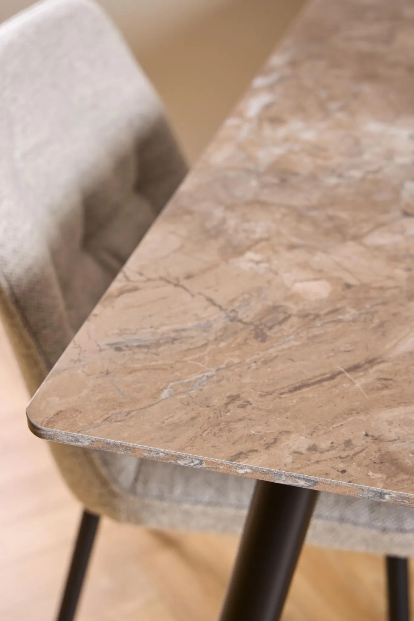 Eettafel Wiska Keramiek Bruin Aberta 140cm - Giga Living
