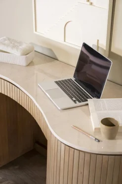 Eleonora Bureau Kira Wit