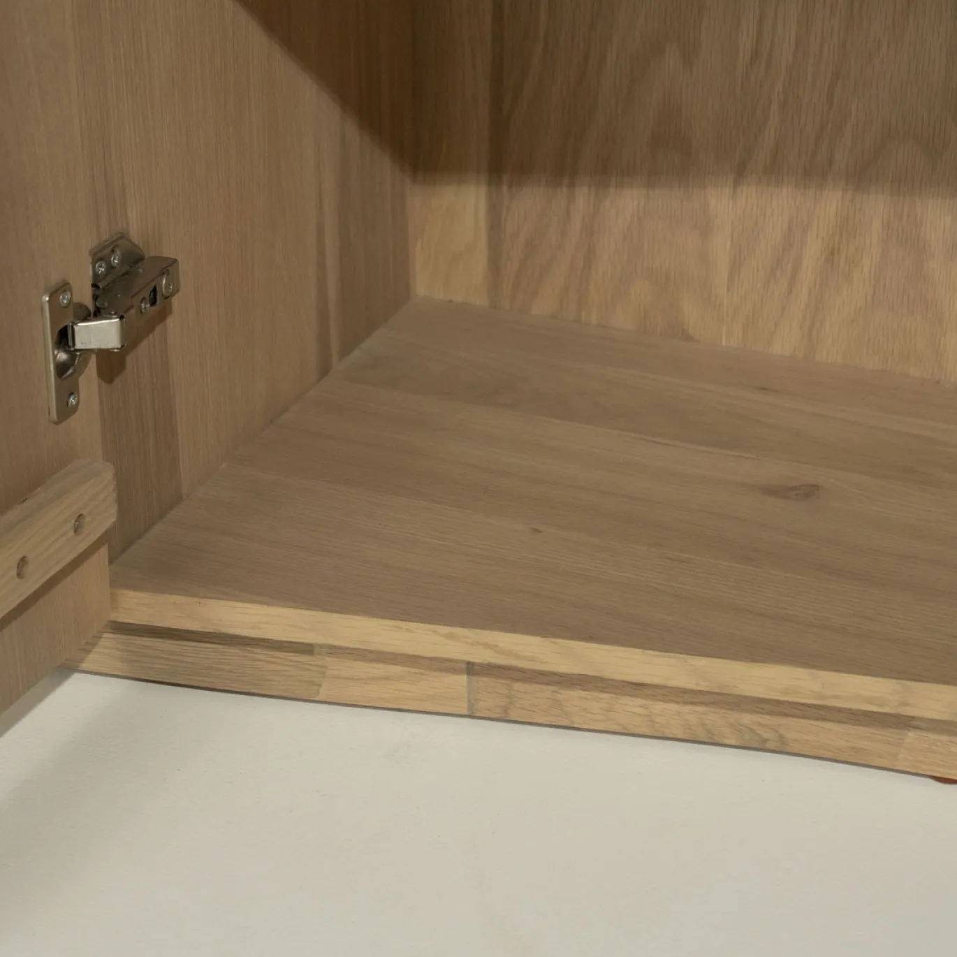 Eleonora Dressoir Josh Naturel 180cm