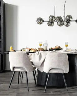 Eleonora Eettafel Aron Ovaal Zwart 200cm