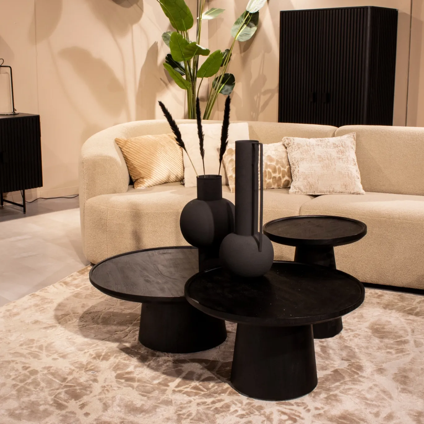 Eleonora Salontafel Ron Zwart 66x39cm