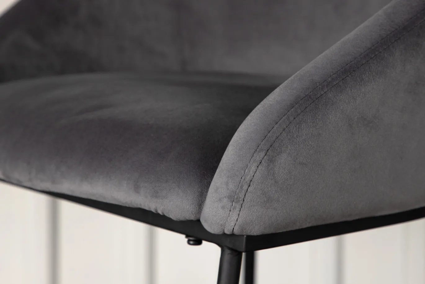 Fjôrd Barkruk Velvet Zwart/Donkergrijs Velvet