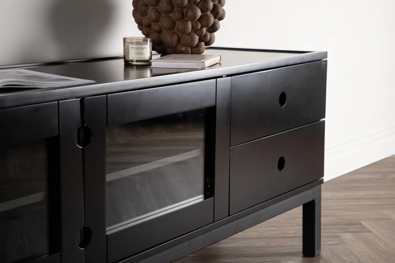 Fjôrd Dressoir Alcoa Mat Zwart Mdf