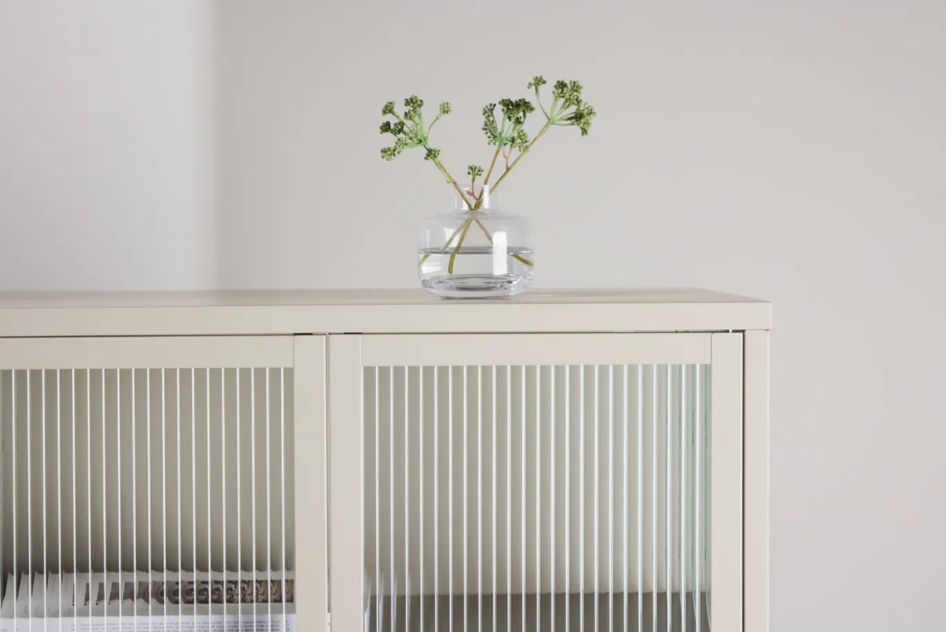 Fjôrd Dressoir Garis Metaal Beige