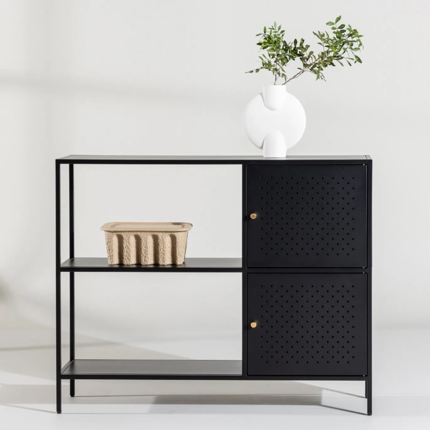 Fjôrd Dressoir Salta Zwart
