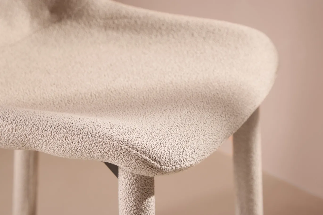 Fjôrd Eetkamerstoel Astoria Beige Bouclé
