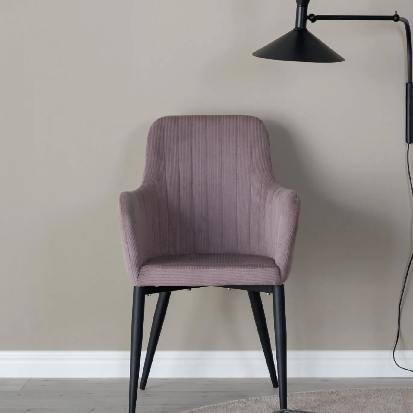 Fjôrd Eetkamerstoel Comfort Zwart/Dusty Roze Corduroy