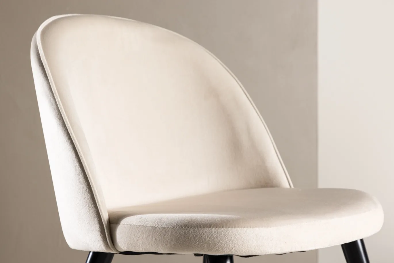 Fjôrd Eetkamerstoel Velvet Beige