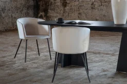 Fjôrd Eettafel Bootcut Zwart Ovaal 230cm