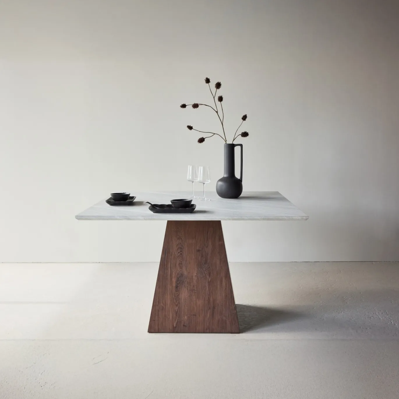 Fjôrd Eettafel Cael Lichtgrijs 120x120cm