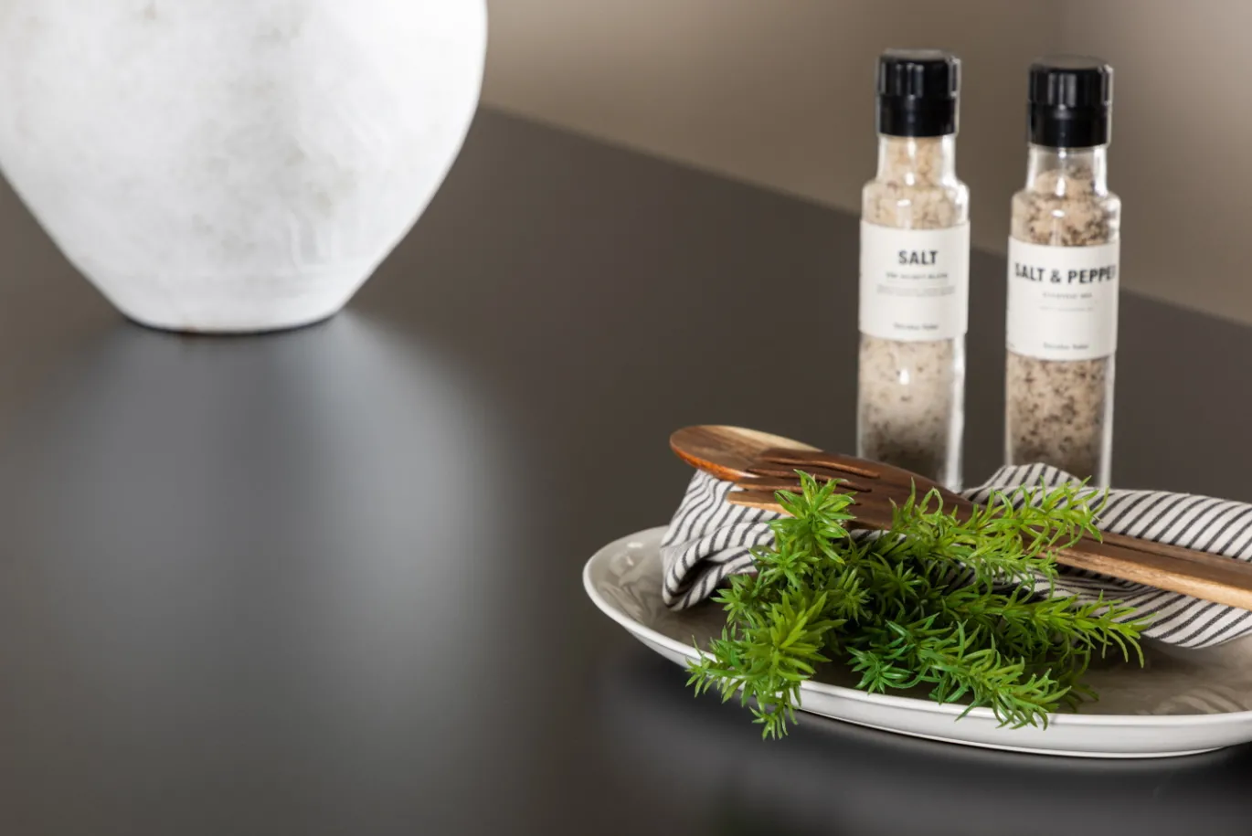 Fjôrd Eettafel Count Zwart 220cm