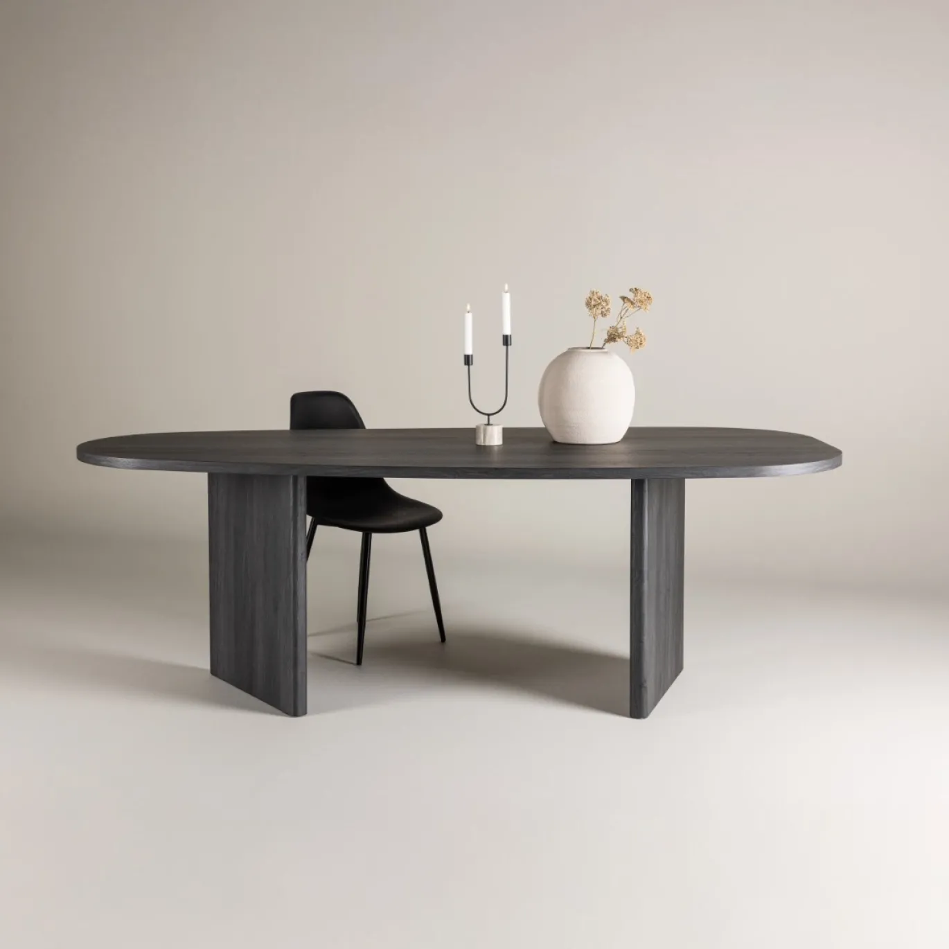 Fjôrd Eettafel Grönvik Ovaal 220x100cm Zwart