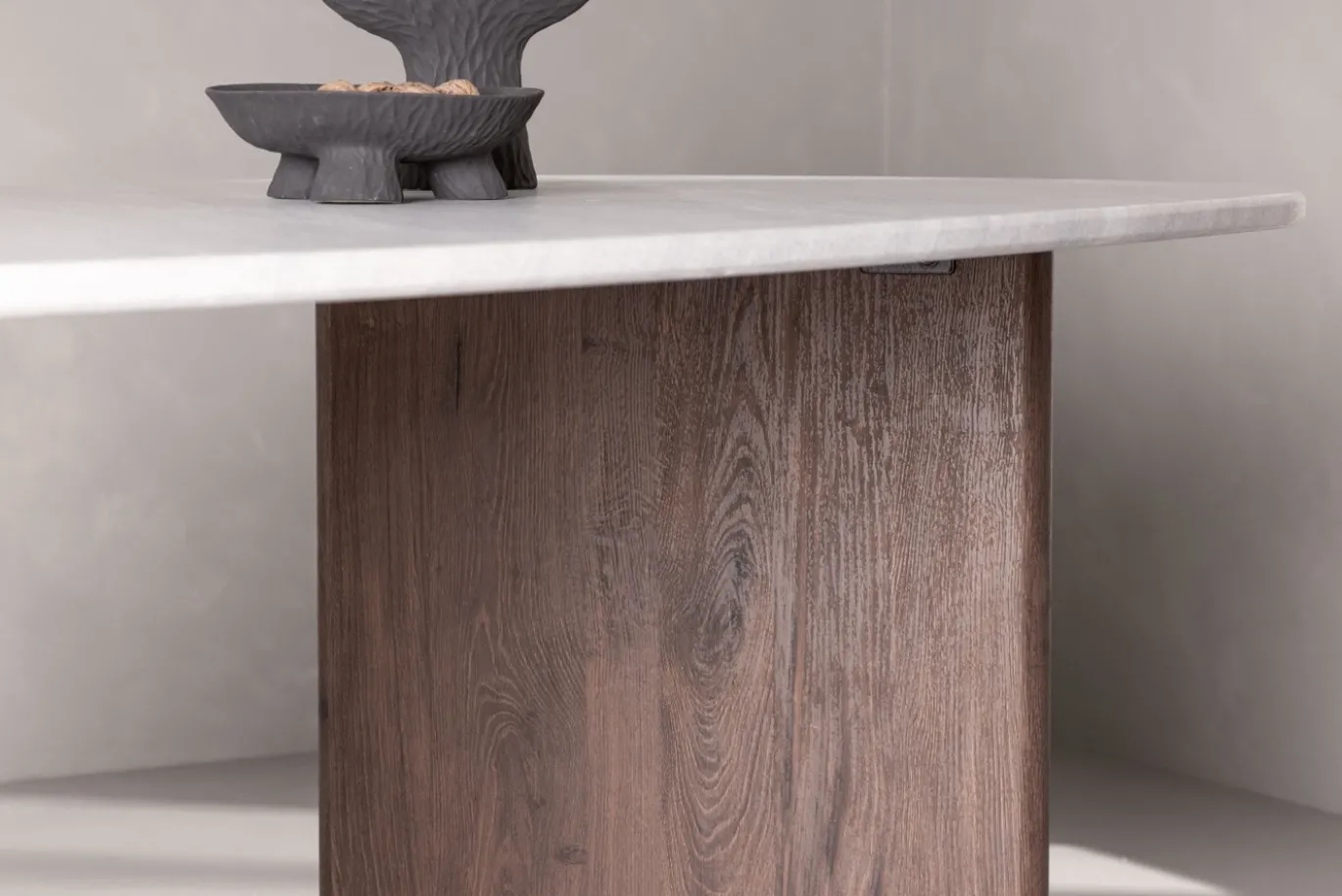 Fjôrd Eettafel Grönvik Ovaal 180x75 Mokka Lichtgrijs Betonlook