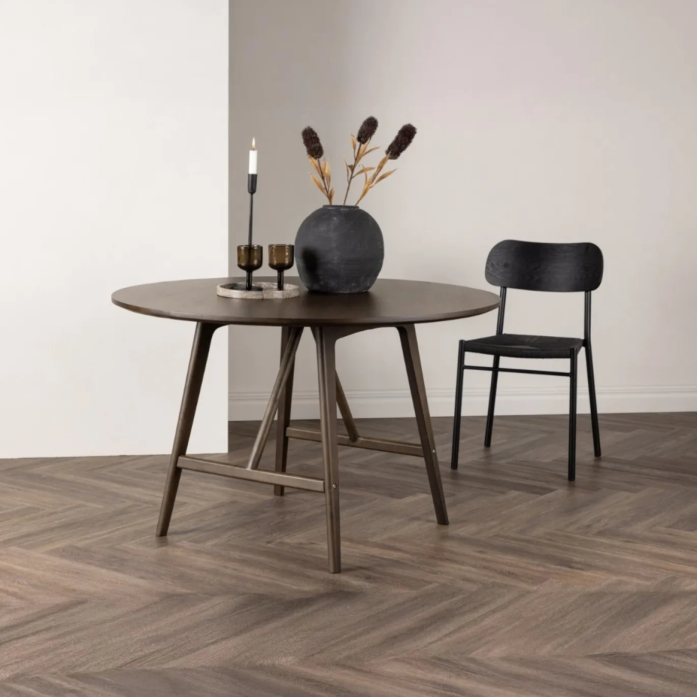 Fjôrd Eettafel Kaseidon Rond Donker Bruin