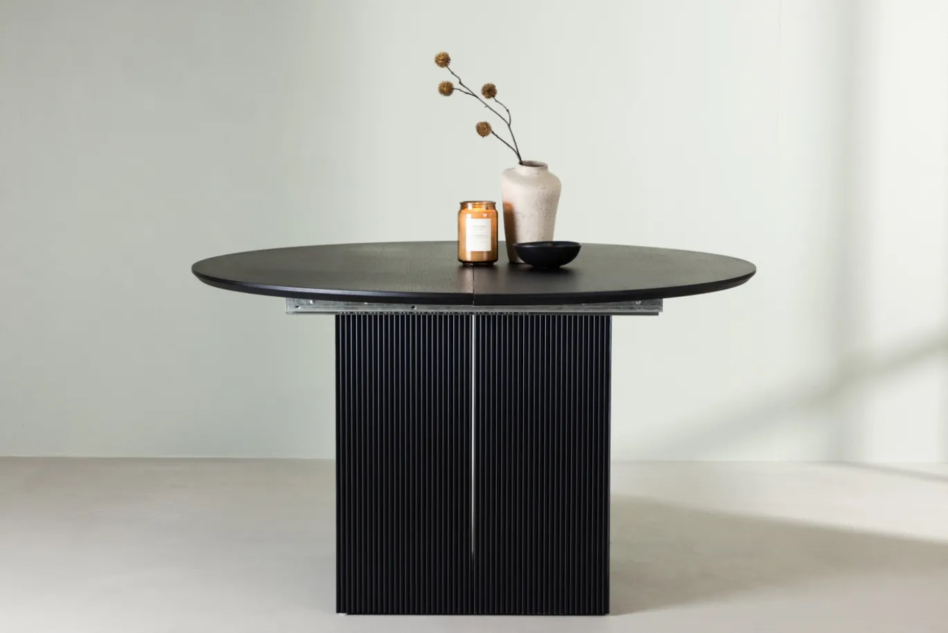 Fjôrd Eettafel Matilda Rond Extendable Ø130/180cm Zwart Mdf