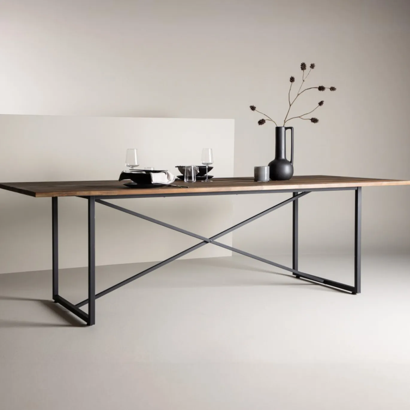Fjôrd Eettafel Padang Zwart Teak 250x100x76cm