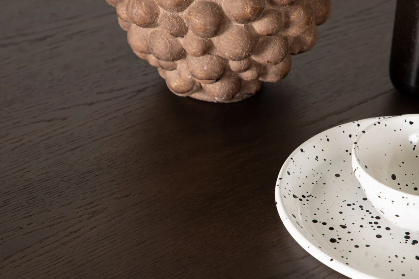 Fjôrd Eettafel Stone Rond Zwart/Mokka Fineer
