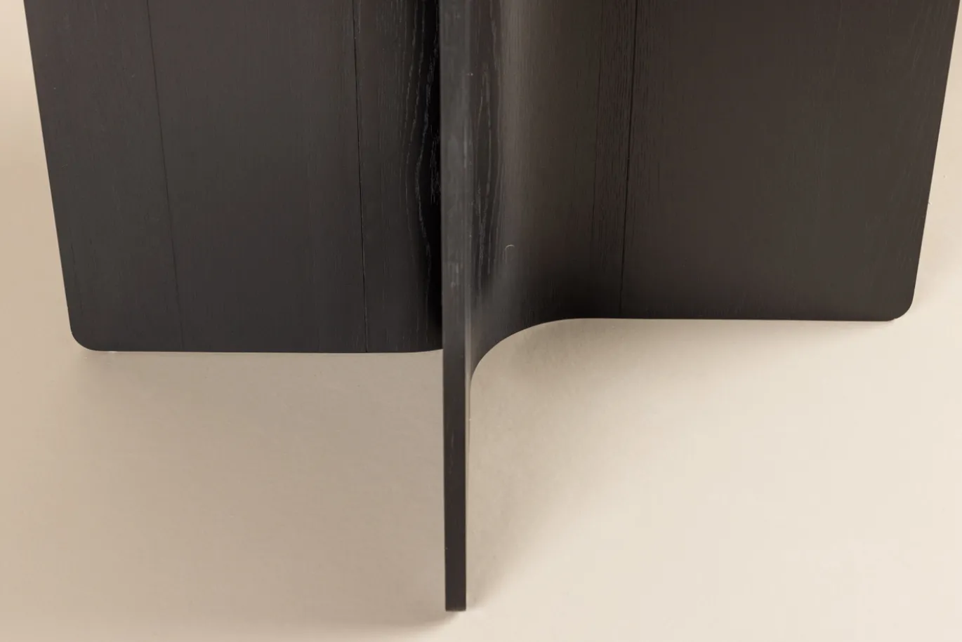 Fjôrd Eettafel Tyresö Rond Zwart ⌀120cm