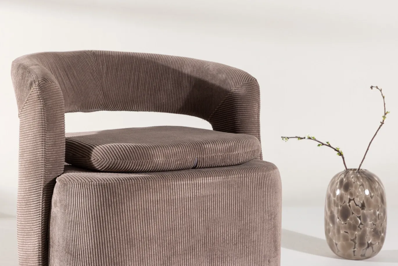 Fjôrd Fauteuil Laurel Bruin Manchester