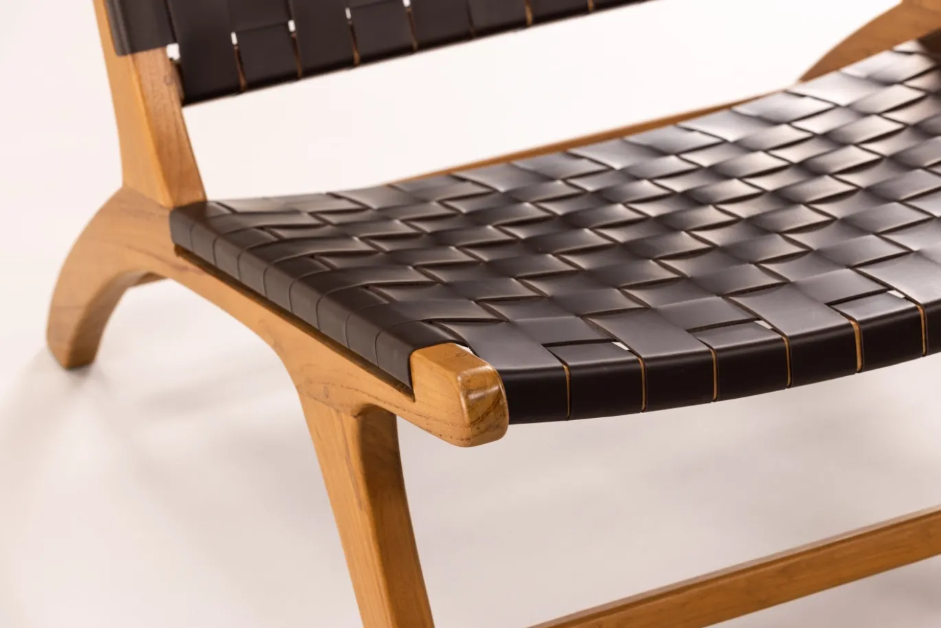 Fjôrd Fauteuil Rike Bruin Teak/PU