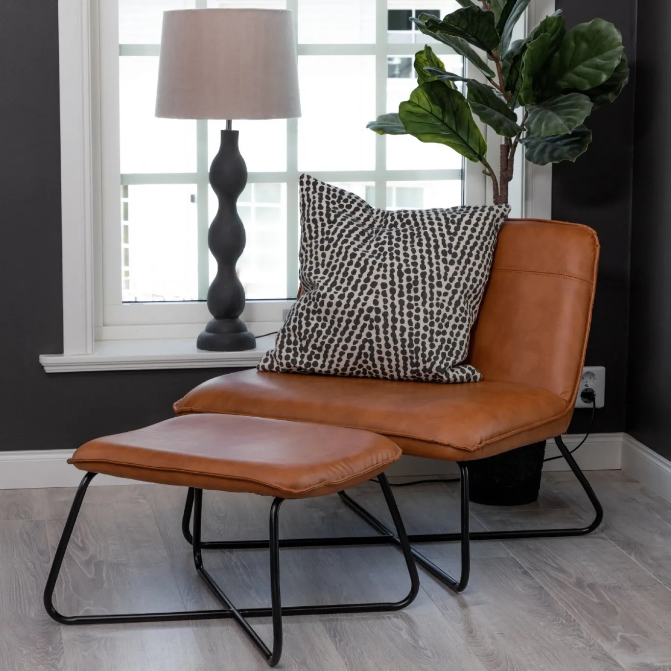 Fjôrd Fauteuil X-lounge Bruin Pu