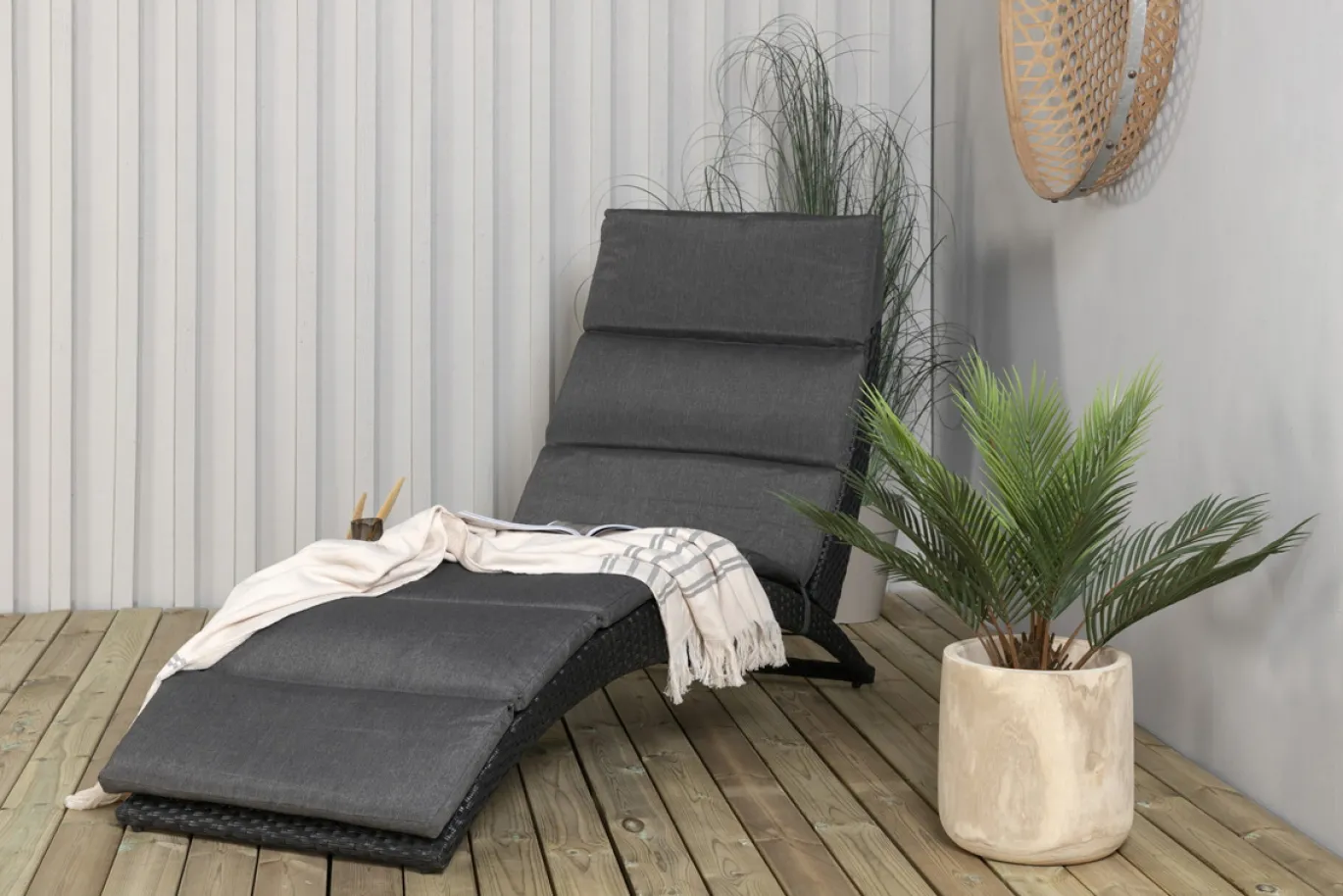 Fjôrd Lounge Ligbed Archie Lounge - Zwart Wicker