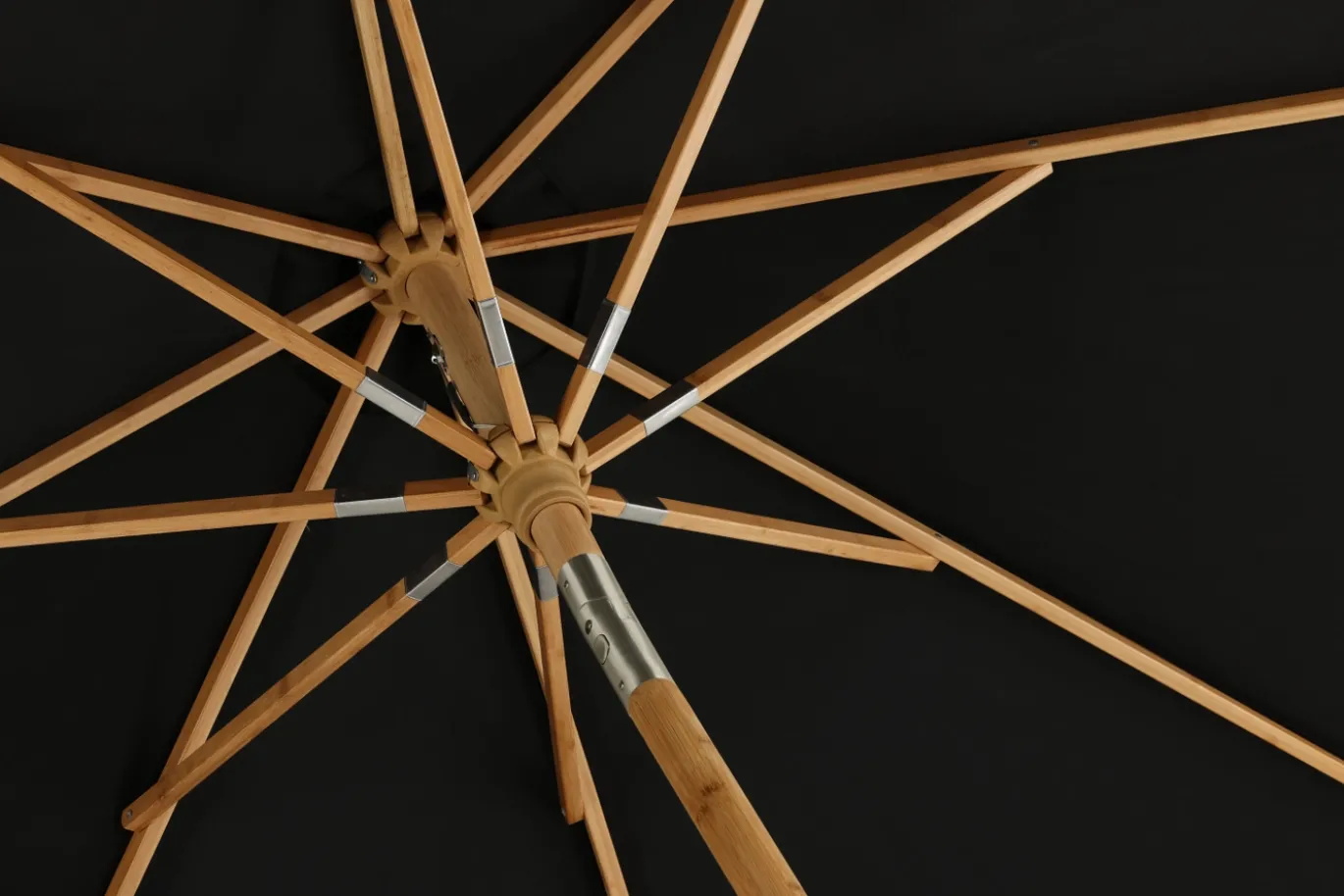 Fjôrd Parasol Cerox Zwart 270cm