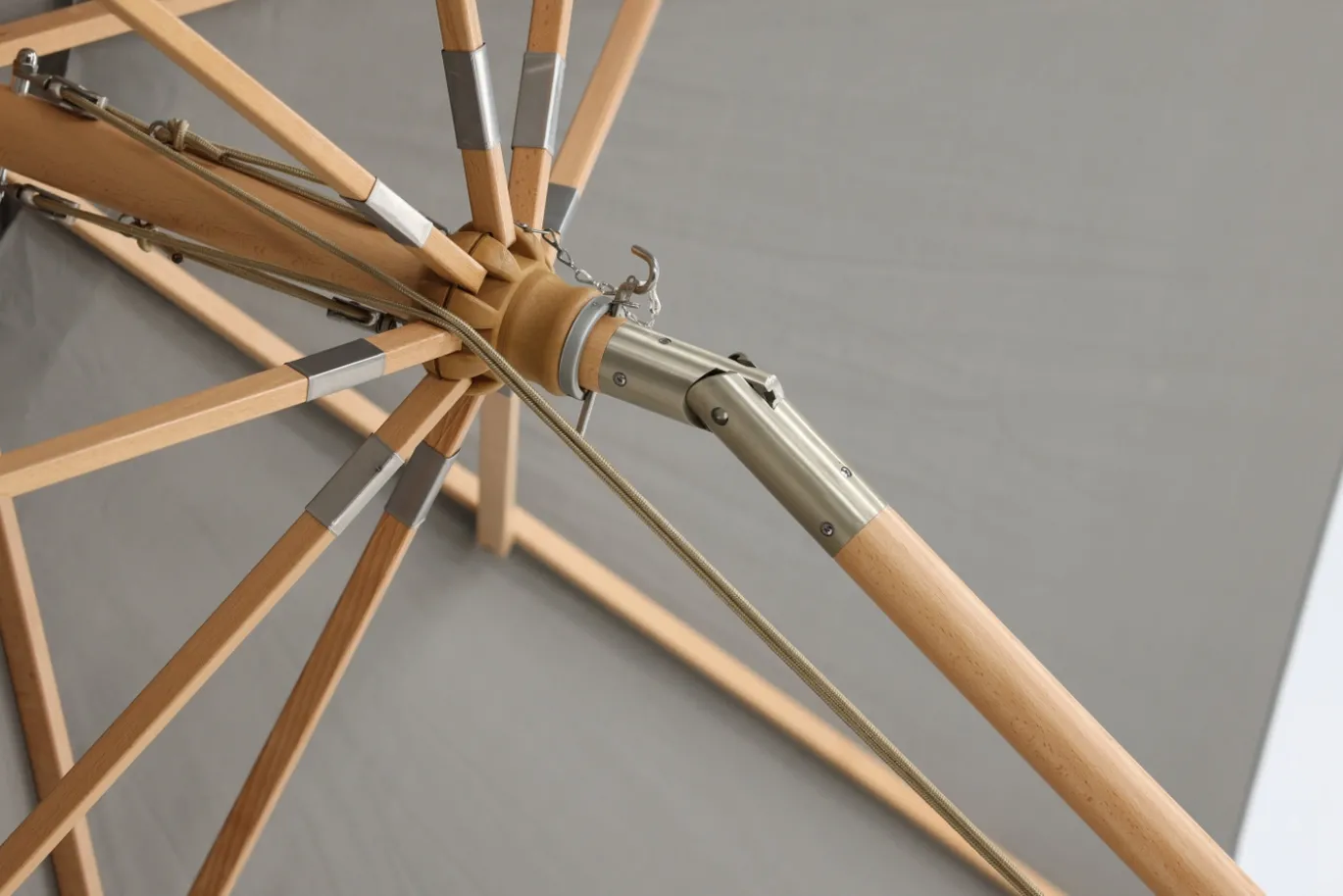 Fjôrd Parasol Nypo Grijs 330cm