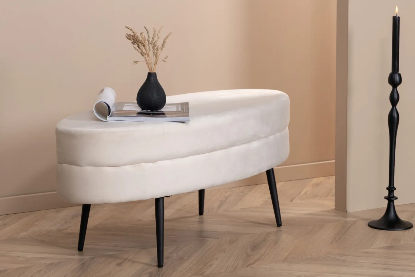 Fjôrd Poef Otto Zwart/Beige Velvet