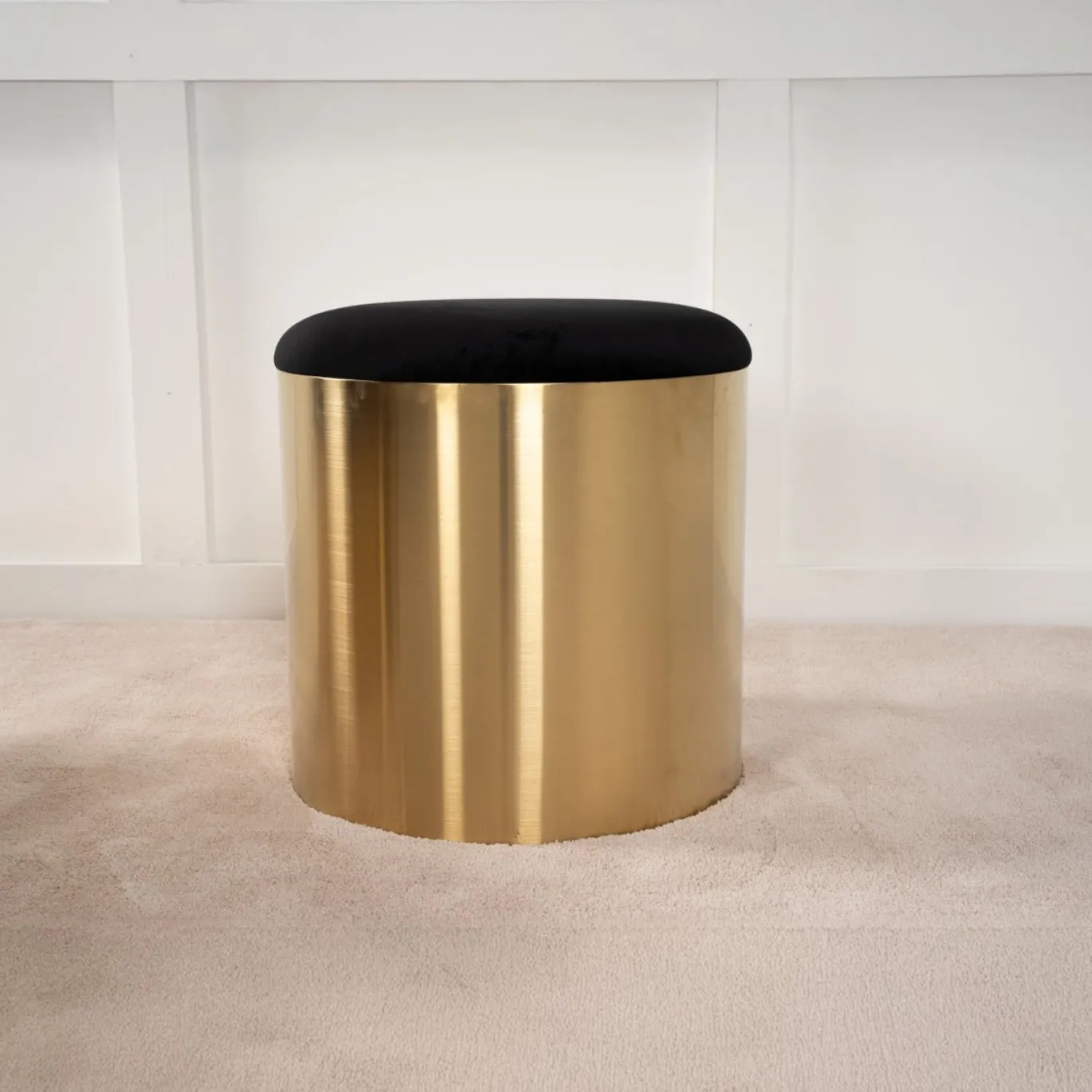 Fjôrd Poef Puff ø45cm Zwart Shiny Brass