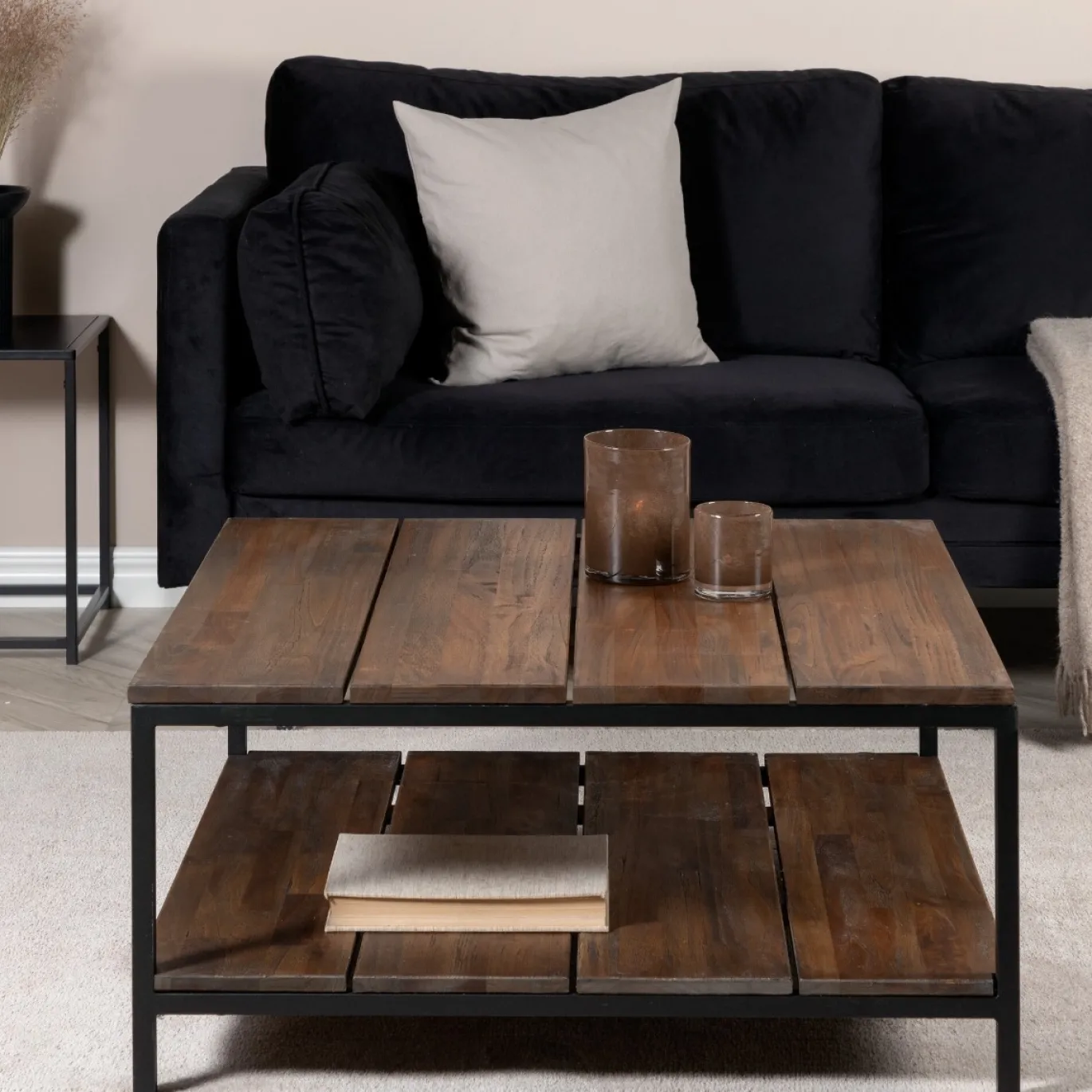 Fjôrd Salontafel Padang Zwart Teak 80x80x40cm