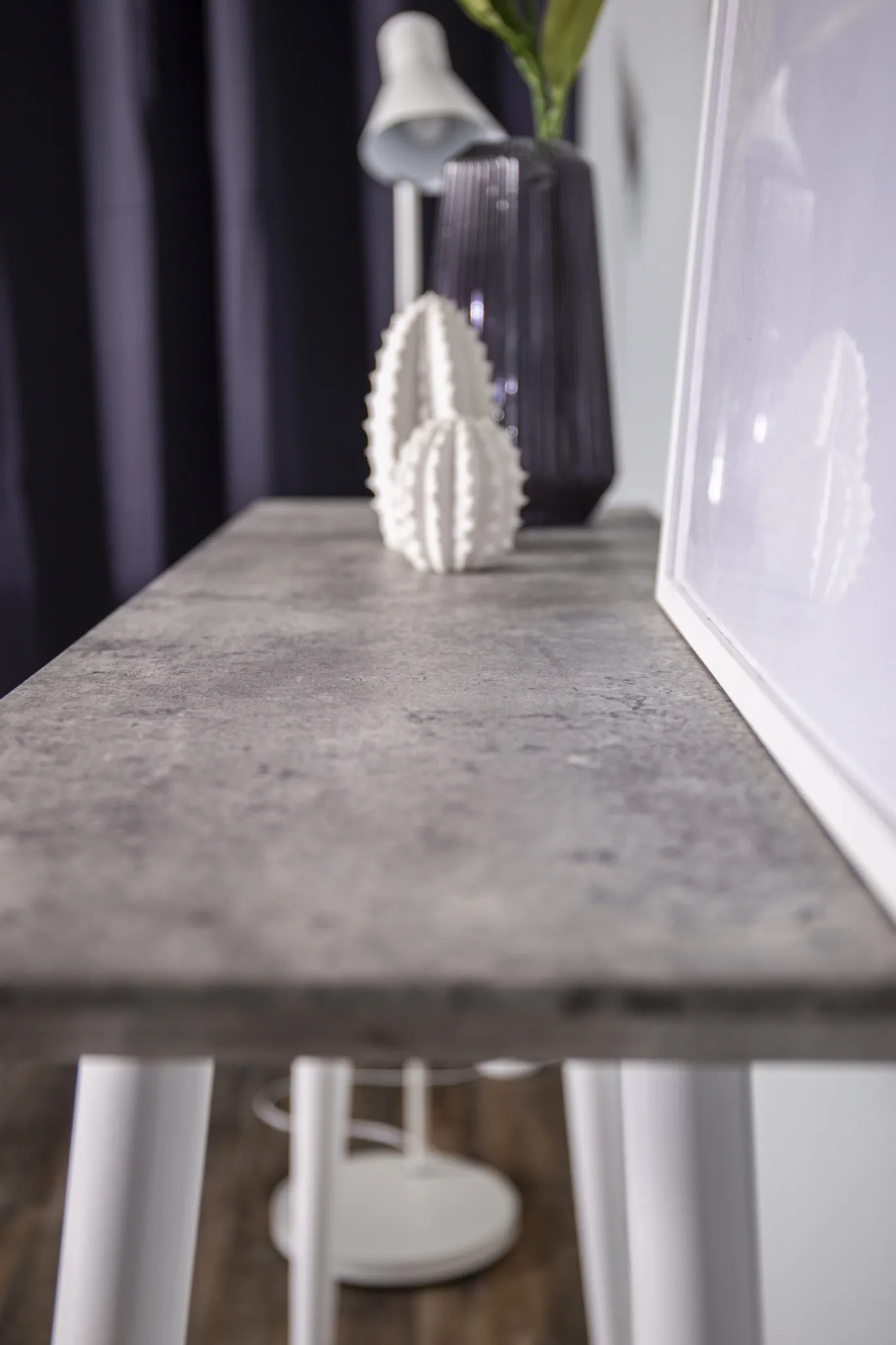 Fjôrd Sidetable Edge Wit Betonlook