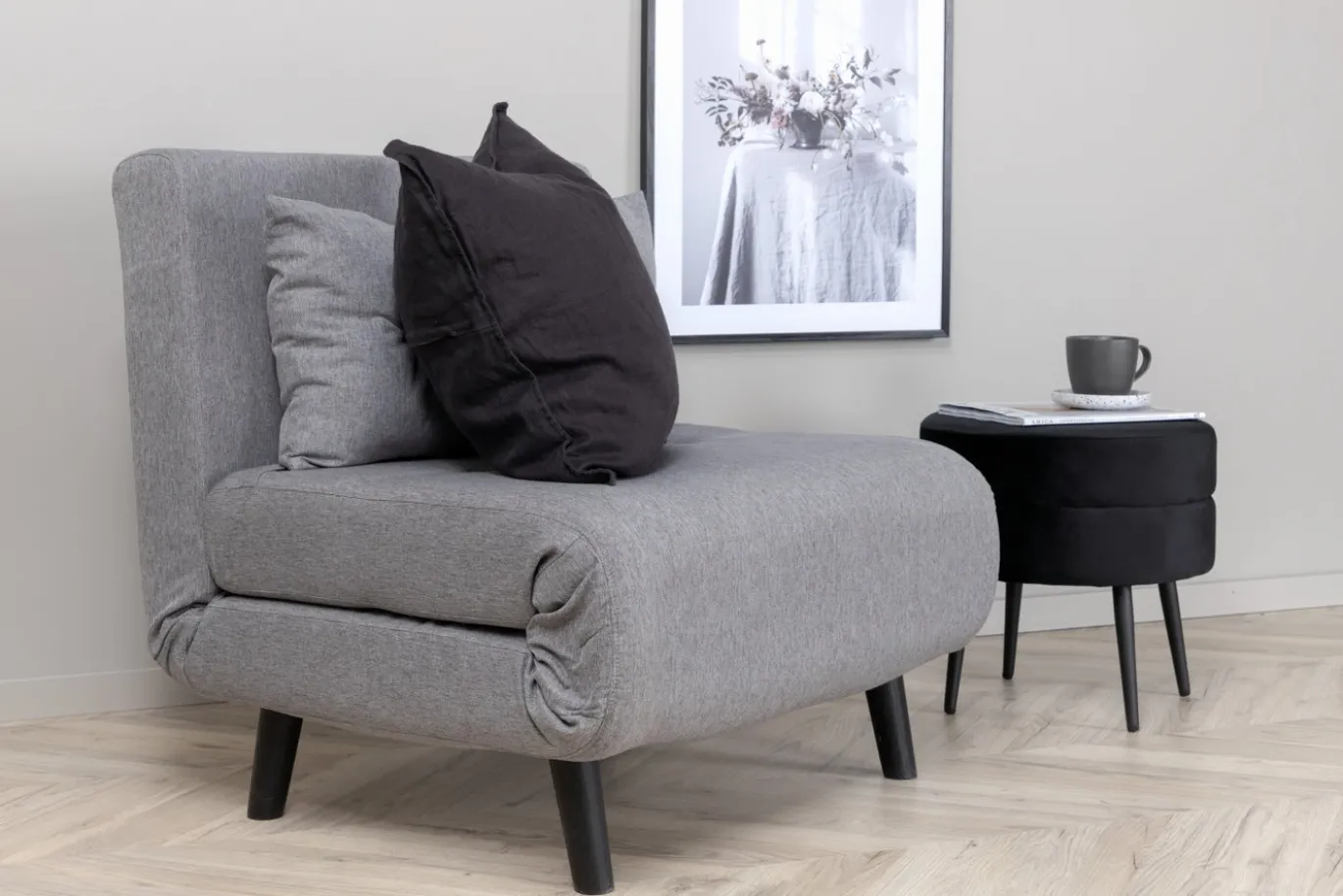 Fjôrd Slaapfauteuil Vicky Single Zwart Staal Grijs Stof